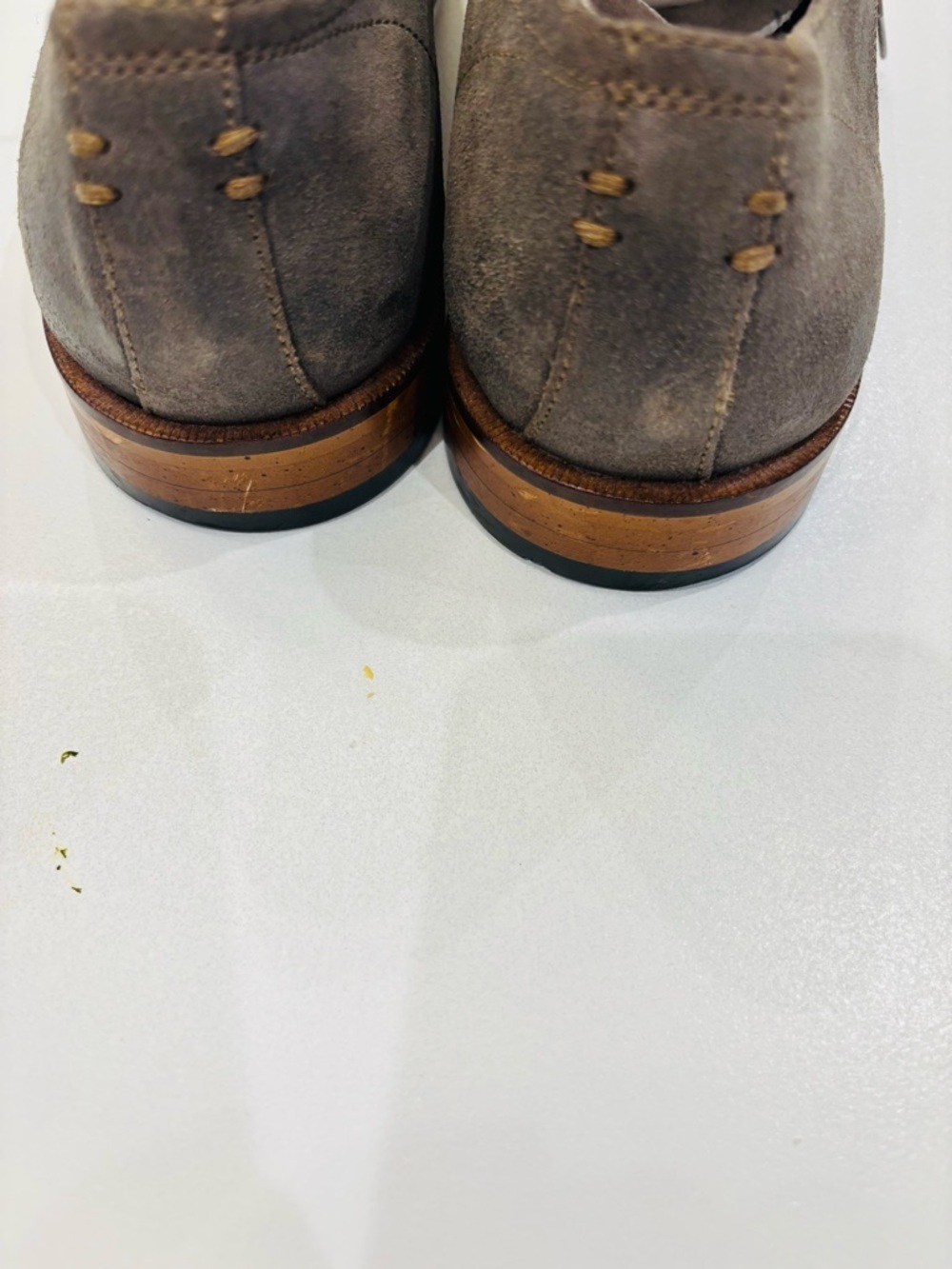 Banana Republic Men's Suede Derby Shoes in Gray size 10.5 - Picture 5 of 8